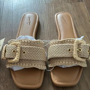 NWT Universal Thread Linda Raffia Buckle Slide Sandal Size 8